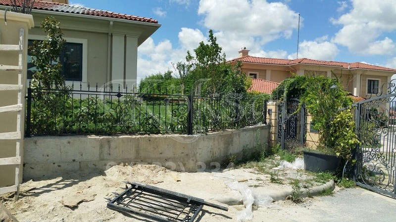 duvar üstü korkuluk